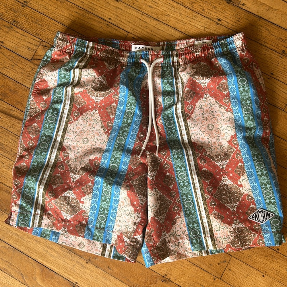 Never worn pacsun swimshorts